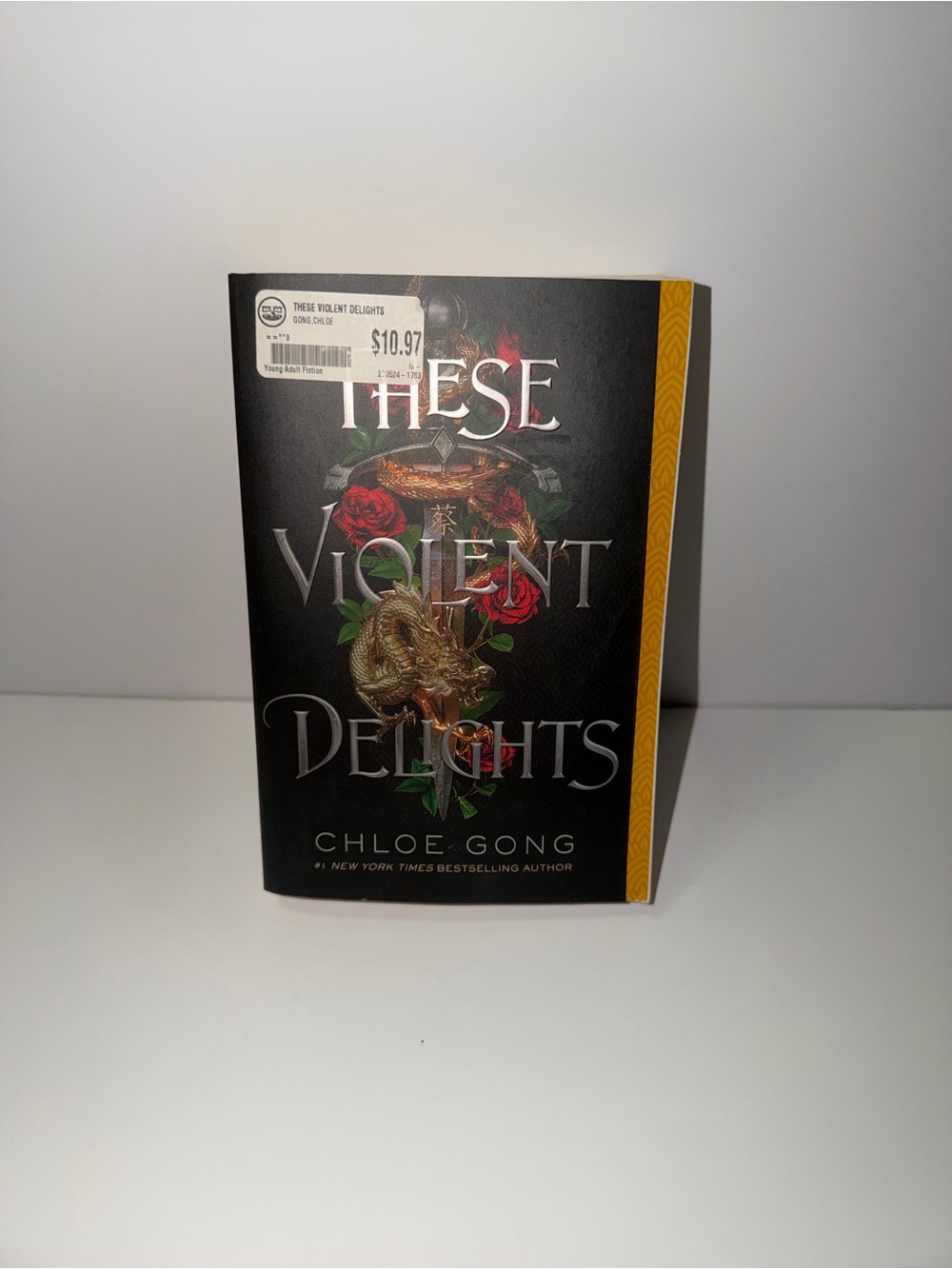 These Violent Delights - by Chloe Gong